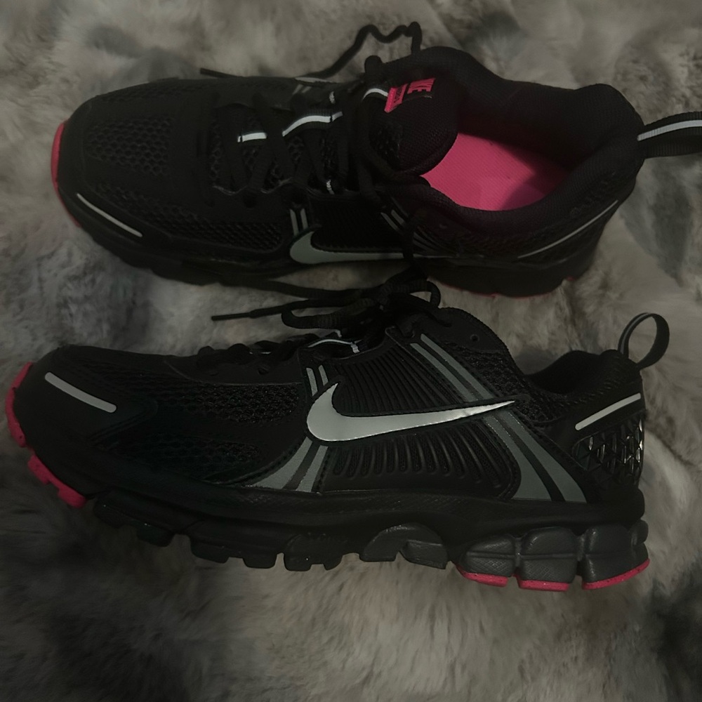 Nike Air Zoom Vomero 5